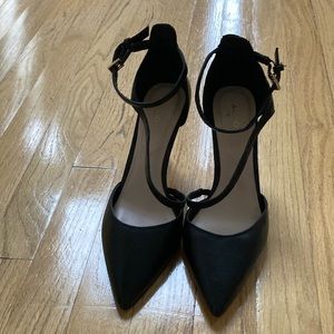 Aldo’s 8.5 Black 3.5 inch heel